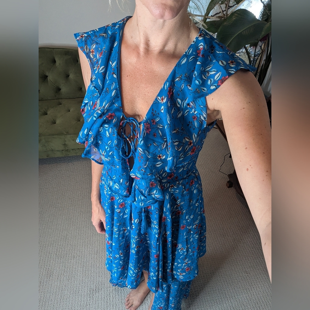 Lulu's Floral Ruffle Hi-Lo Dress Size XS Blue Vacation - Picture 12 of 13